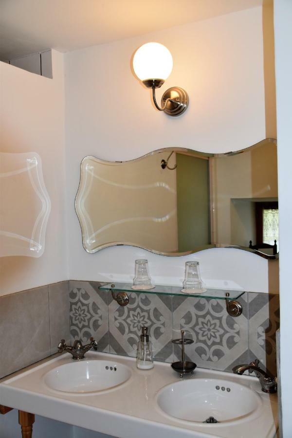 Bed and Breakfast L'Embellie Bertignat Exterior foto