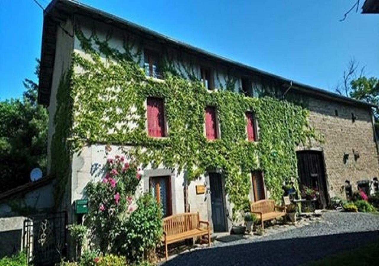 Bed and Breakfast L'Embellie Bertignat Exterior foto